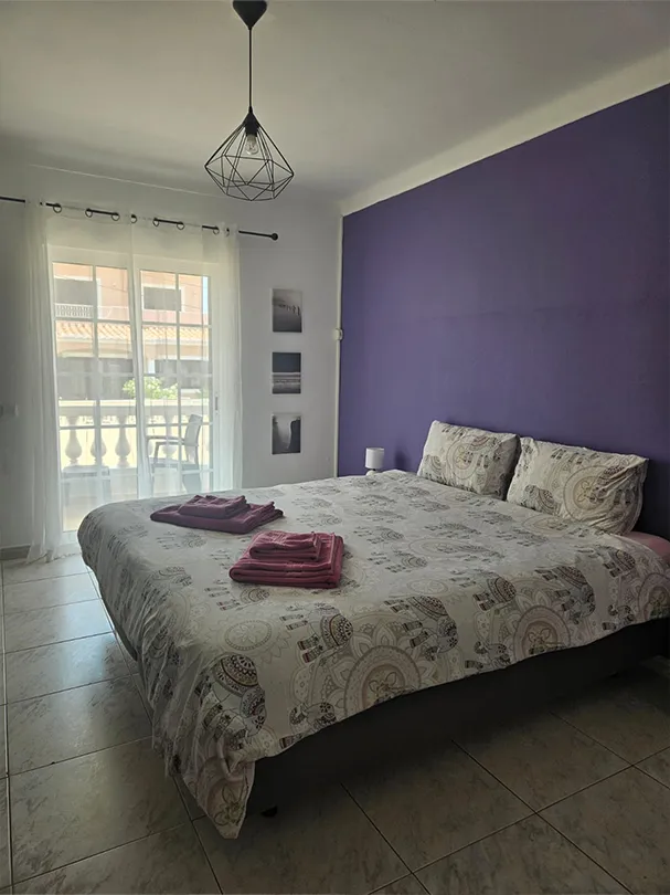 quarto-roxo-07