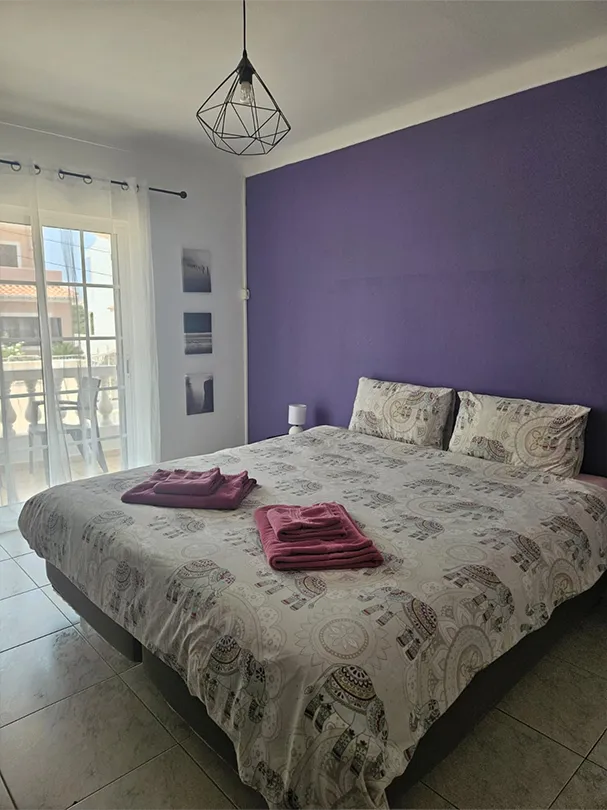 quarto-roxo-09